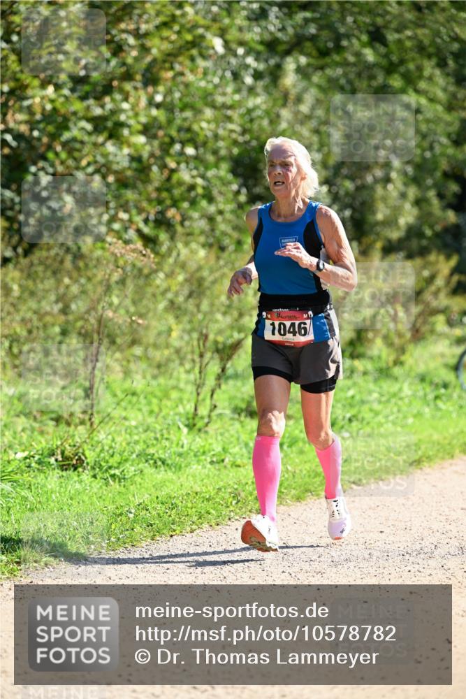 27.09.2026 - 35. Volkslauf durch das schöne Alstertal Dr. Thomas Lammeyer http://msf.ph/oto/10578782 27.09.2026 12:03:32 Laufen 1046 meine-sportfotos.de
