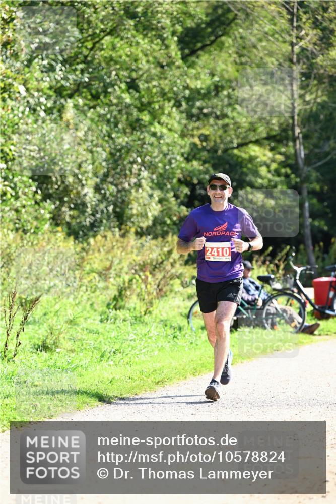 27.09.2026 - 35. Volkslauf durch das schöne Alstertal Dr. Thomas Lammeyer http://msf.ph/oto/10578824 27.09.2026 12:03:53 Laufen 2410 meine-sportfotos.de