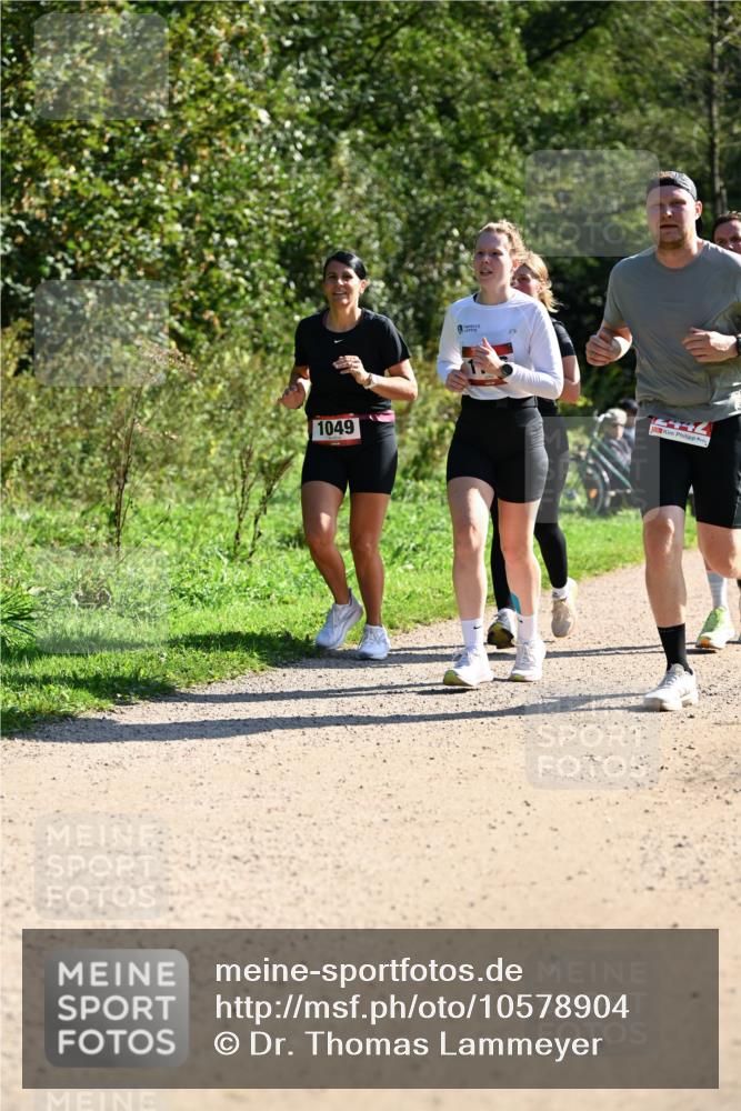 27.09.2026 - 35. Volkslauf durch das schöne Alstertal Dr. Thomas Lammeyer http://msf.ph/oto/10578904 27.09.2026 12:04:44 Laufen 1049, 1447 meine-sportfotos.de