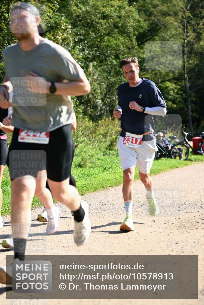 27.09.2026 - 35. Volkslauf durch das schöne Alstertal Dr. Thomas Lammeyer http://msf.ph/oto/10578913 27.09.2026 12:04:46 Laufen 2442, 2317 meine-sportfotos.de