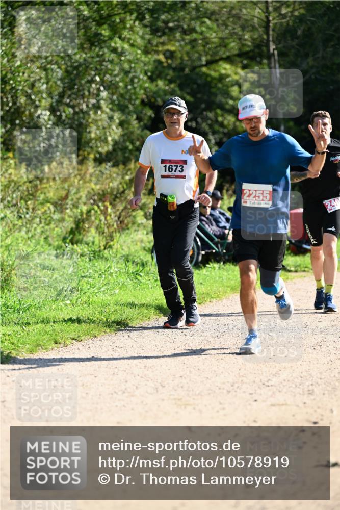 27.09.2026 - 35. Volkslauf durch das schöne Alstertal Dr. Thomas Lammeyer http://msf.ph/oto/10578919 27.09.2026 12:04:52 Laufen 1673, 2255, 240 meine-sportfotos.de