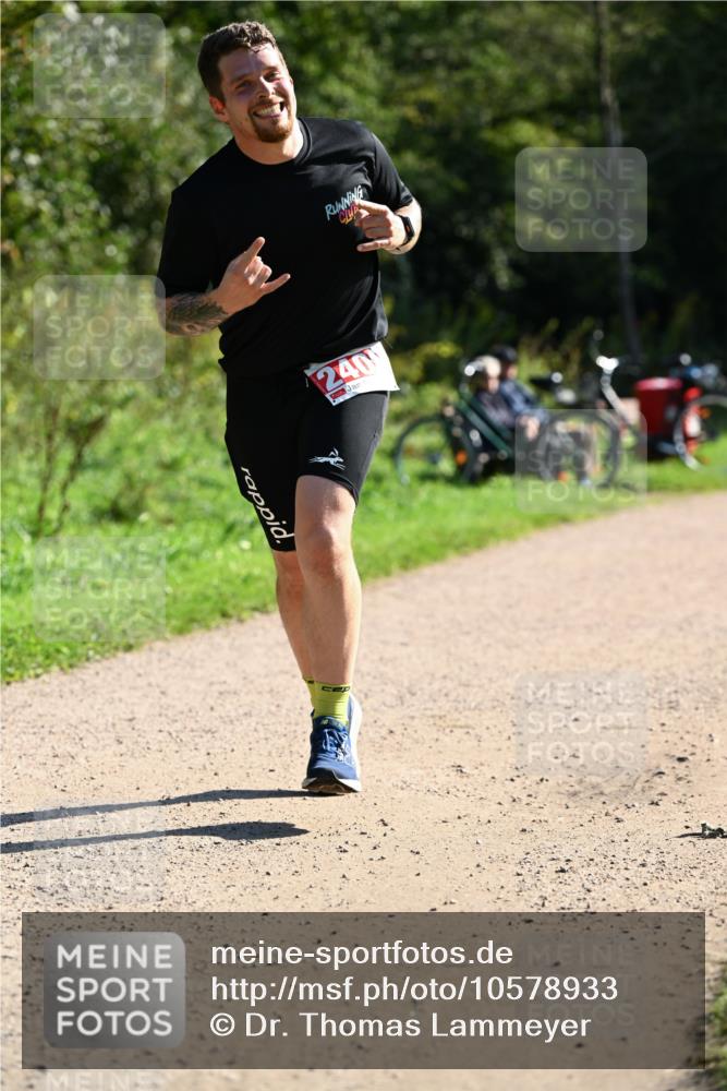27.09.2026 - 35. Volkslauf durch das schöne Alstertal Dr. Thomas Lammeyer http://msf.ph/oto/10578933 27.09.2026 12:04:55 Laufen 240 meine-sportfotos.de