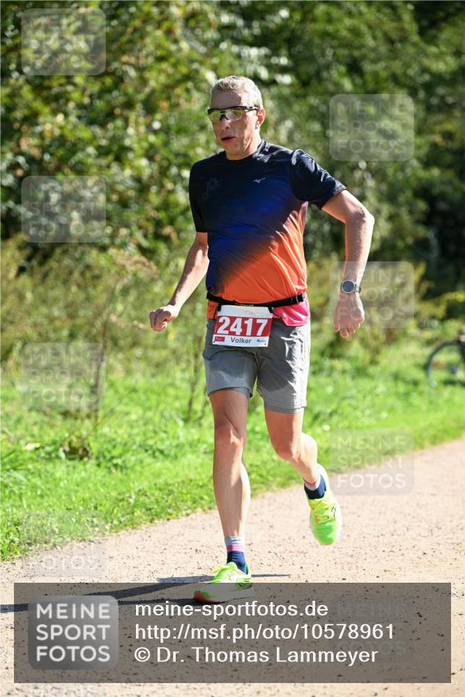 27.09.2026 - 35. Volkslauf durch das schöne Alstertal Dr. Thomas Lammeyer http://msf.ph/oto/10578961 27.09.2026 12:05:11 Laufen 2417 meine-sportfotos.de