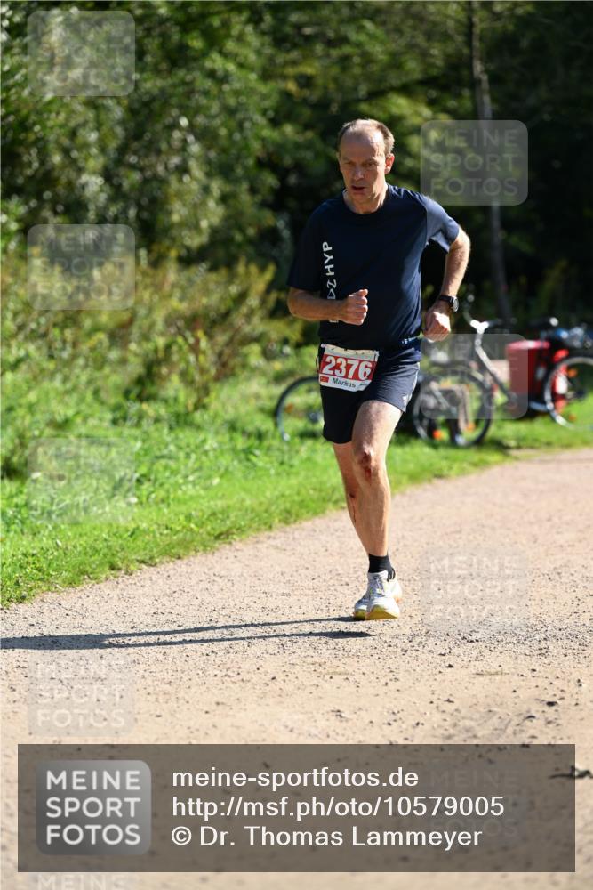 27.09.2026 - 35. Volkslauf durch das schöne Alstertal Dr. Thomas Lammeyer http://msf.ph/oto/10579005 27.09.2026 12:05:31 Laufen 2376 meine-sportfotos.de