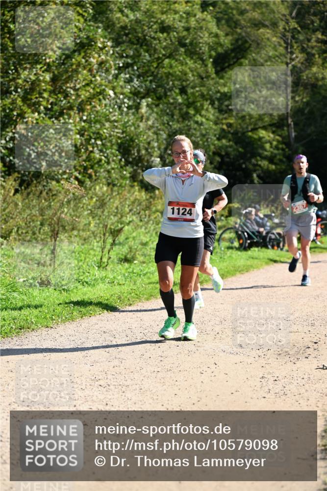 27.09.2026 - 35. Volkslauf durch das schöne Alstertal Dr. Thomas Lammeyer http://msf.ph/oto/10579098 27.09.2026 12:05:58 Laufen 1124 meine-sportfotos.de