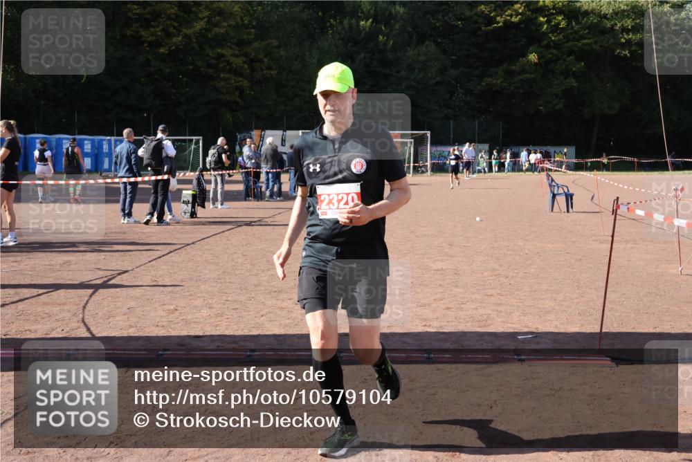 27.09.2026 - 35. Volkslauf durch das schöne Alstertal Strokosch-Dieckow http://msf.ph/oto/10579104 27.09.2026 12:47:19 Ziel 2320 meine-sportfotos.de