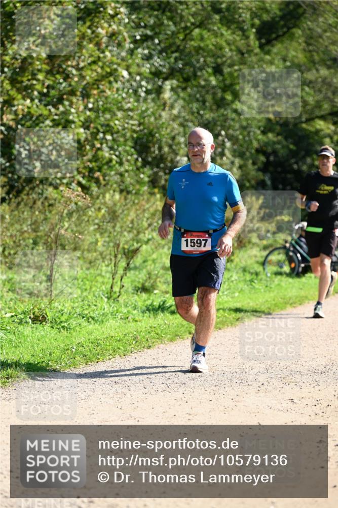 27.09.2026 - 35. Volkslauf durch das schöne Alstertal Dr. Thomas Lammeyer http://msf.ph/oto/10579136 27.09.2026 12:06:11 Laufen 1597 meine-sportfotos.de