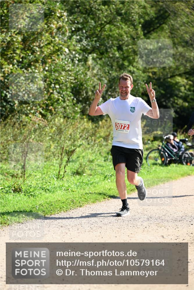 27.09.2026 - 35. Volkslauf durch das schöne Alstertal Dr. Thomas Lammeyer http://msf.ph/oto/10579164 27.09.2026 12:06:25 Laufen 1920, 2072 meine-sportfotos.de