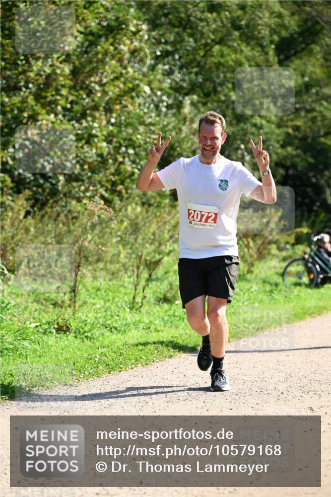 27.09.2026 - 35. Volkslauf durch das schöne Alstertal Dr. Thomas Lammeyer http://msf.ph/oto/10579168 27.09.2026 12:06:25 Laufen 2072 meine-sportfotos.de