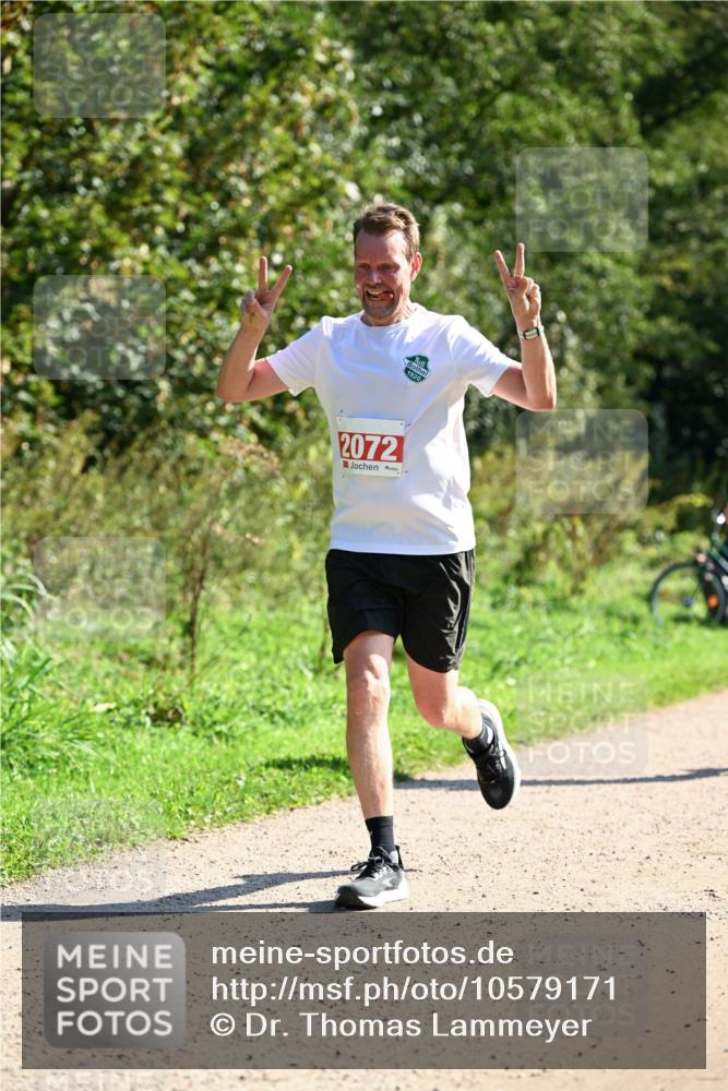 27.09.2026 - 35. Volkslauf durch das schöne Alstertal Dr. Thomas Lammeyer http://msf.ph/oto/10579171 27.09.2026 12:06:25 Laufen 1920, 2072 meine-sportfotos.de