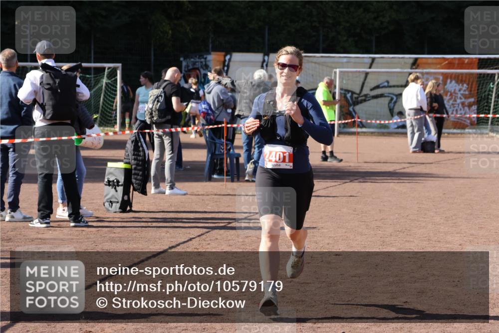 27.09.2026 - 35. Volkslauf durch das schöne Alstertal Strokosch-Dieckow http://msf.ph/oto/10579179 27.09.2026 12:47:57 Ziel 2401 meine-sportfotos.de