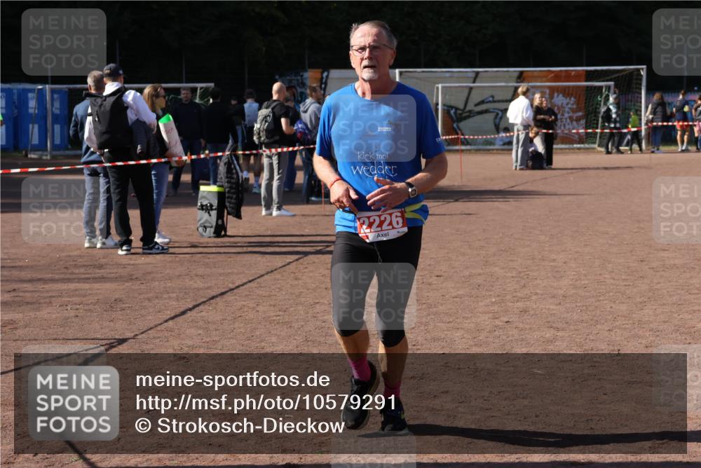 27.09.2026 - 35. Volkslauf durch das schöne Alstertal Strokosch-Dieckow http://msf.ph/oto/10579291 27.09.2026 12:48:36 Ziel 2148, 2226 meine-sportfotos.de
