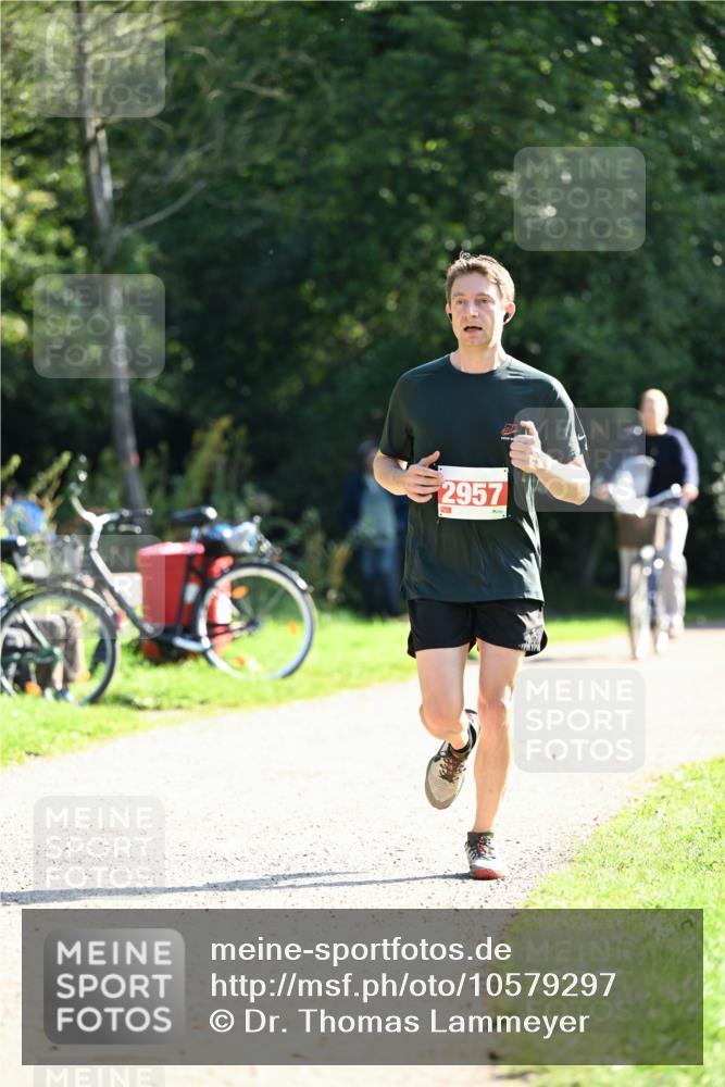 27.09.2026 - 35. Volkslauf durch das schöne Alstertal Dr. Thomas Lammeyer http://msf.ph/oto/10579297 27.09.2026 12:07:28 Laufen 2957 meine-sportfotos.de