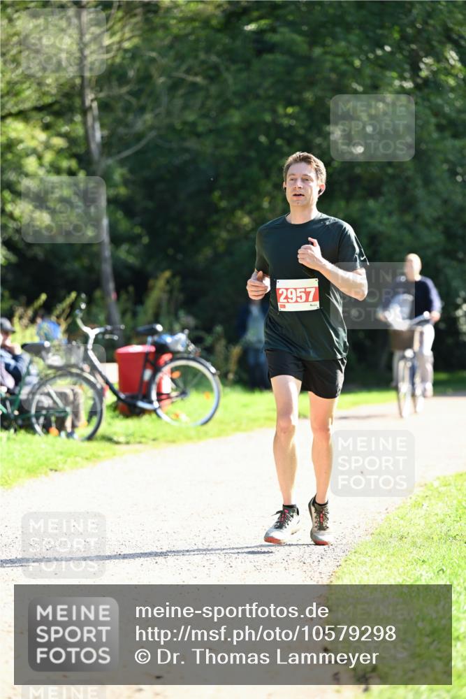 27.09.2026 - 35. Volkslauf durch das schöne Alstertal Dr. Thomas Lammeyer http://msf.ph/oto/10579298 27.09.2026 12:07:29 Laufen 2957 meine-sportfotos.de