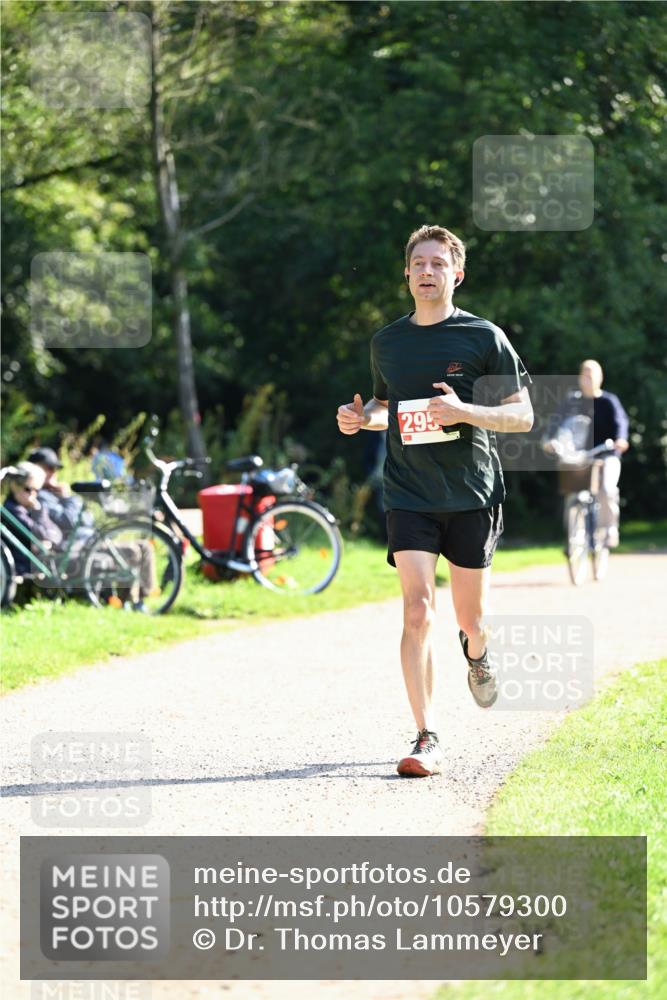 27.09.2026 - 35. Volkslauf durch das schöne Alstertal Dr. Thomas Lammeyer http://msf.ph/oto/10579300 27.09.2026 12:07:29 Laufen 295 meine-sportfotos.de