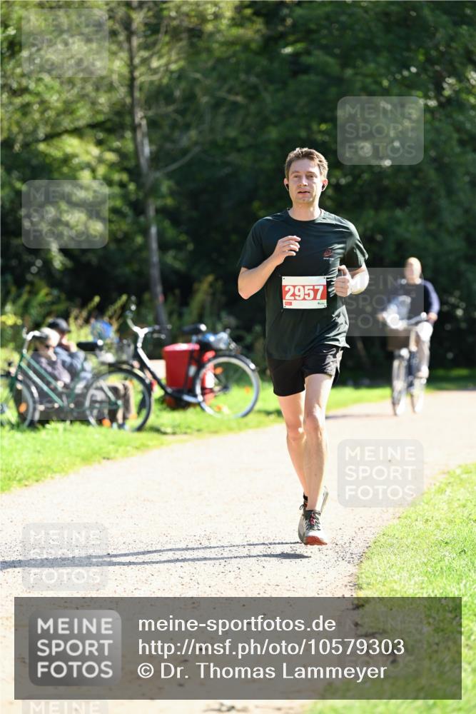 27.09.2026 - 35. Volkslauf durch das schöne Alstertal Dr. Thomas Lammeyer http://msf.ph/oto/10579303 27.09.2026 12:07:29 Laufen 2957 meine-sportfotos.de