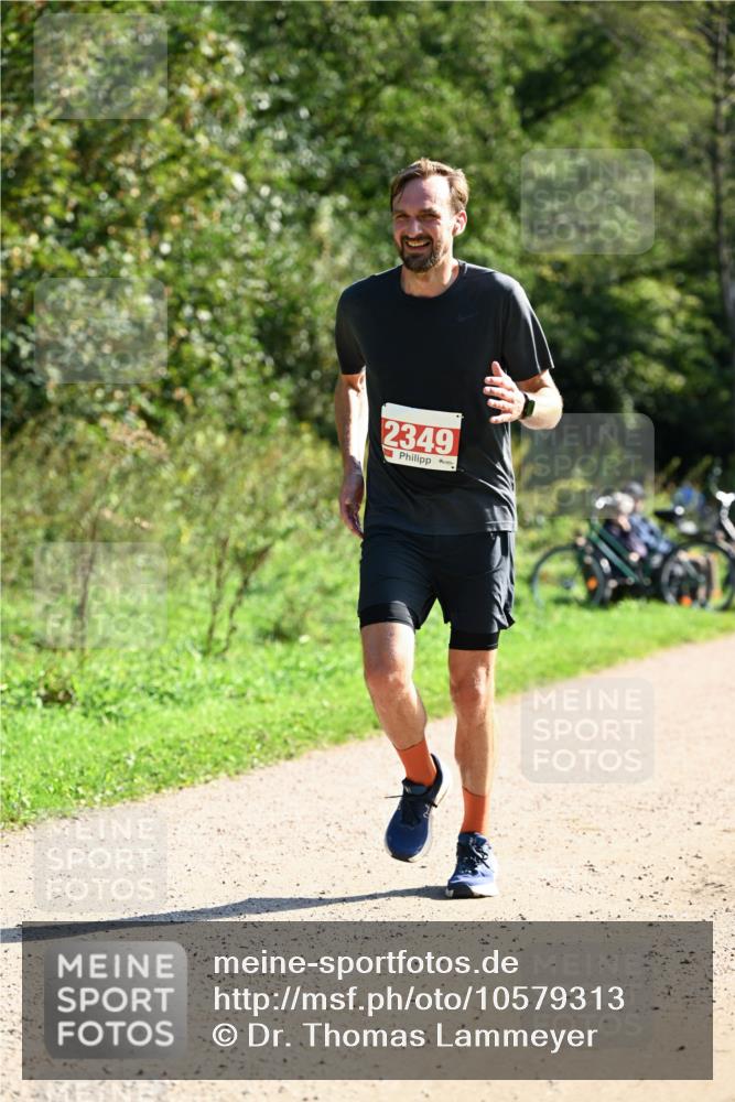 27.09.2026 - 35. Volkslauf durch das schöne Alstertal Dr. Thomas Lammeyer http://msf.ph/oto/10579313 27.09.2026 12:07:55 Laufen 2349 meine-sportfotos.de