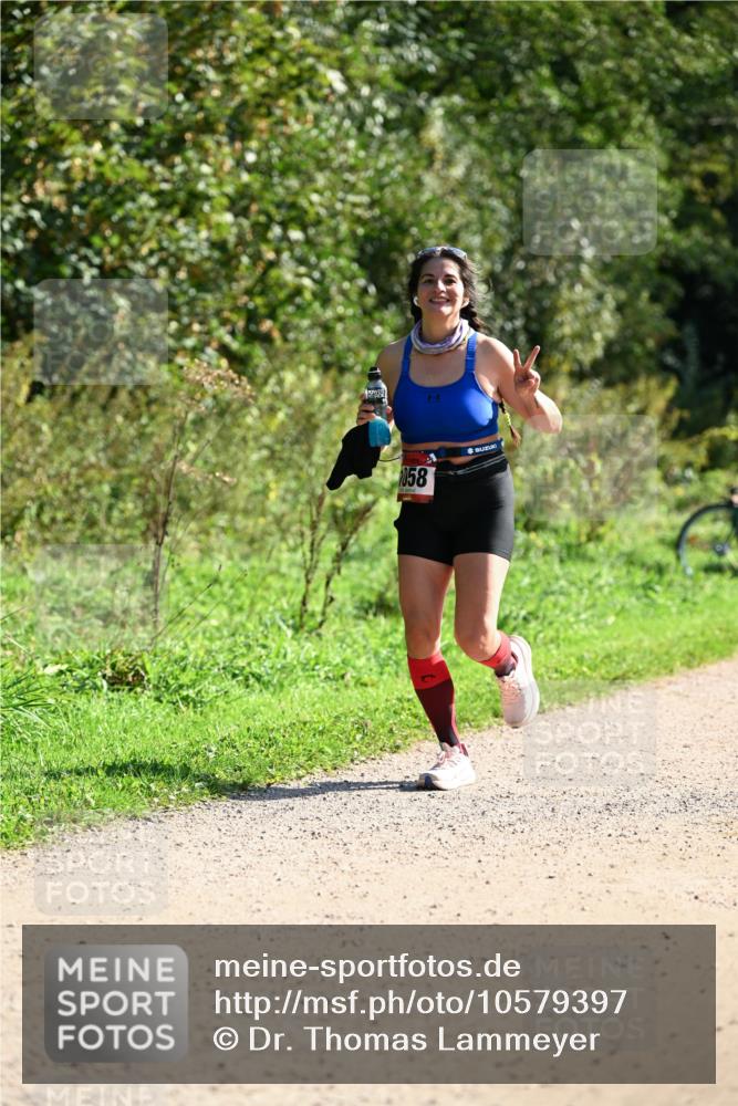 27.09.2026 - 35. Volkslauf durch das schöne Alstertal Dr. Thomas Lammeyer http://msf.ph/oto/10579397 27.09.2026 12:08:45 Laufen 24, 158 meine-sportfotos.de