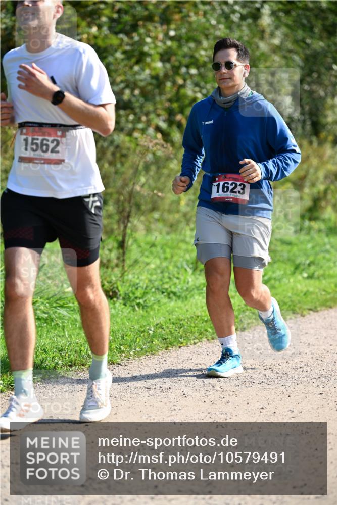 27.09.2026 - 35. Volkslauf durch das schöne Alstertal Dr. Thomas Lammeyer http://msf.ph/oto/10579491 27.09.2026 12:09:17 Laufen 1562, 1623 meine-sportfotos.de