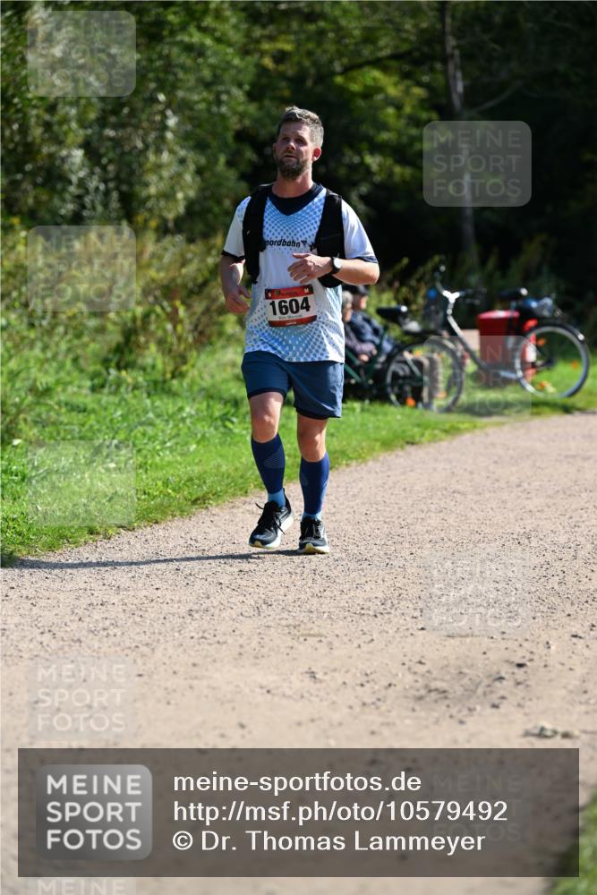 27.09.2026 - 35. Volkslauf durch das schöne Alstertal Dr. Thomas Lammeyer http://msf.ph/oto/10579492 27.09.2026 12:09:19 Laufen 1604 meine-sportfotos.de