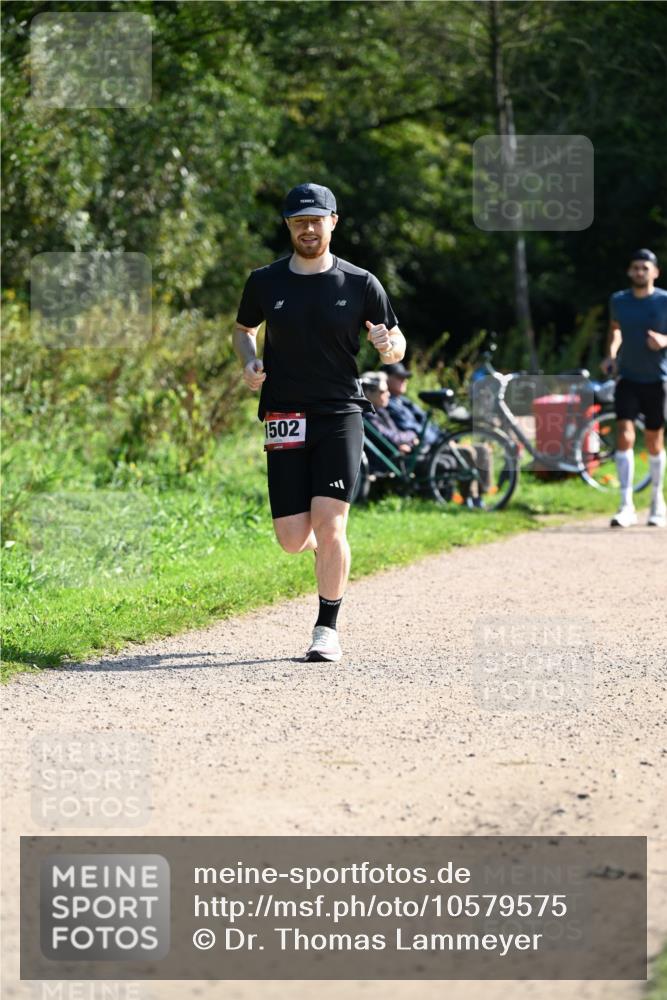 27.09.2026 - 35. Volkslauf durch das schöne Alstertal Dr. Thomas Lammeyer http://msf.ph/oto/10579575 27.09.2026 12:09:51 Laufen 1502 meine-sportfotos.de