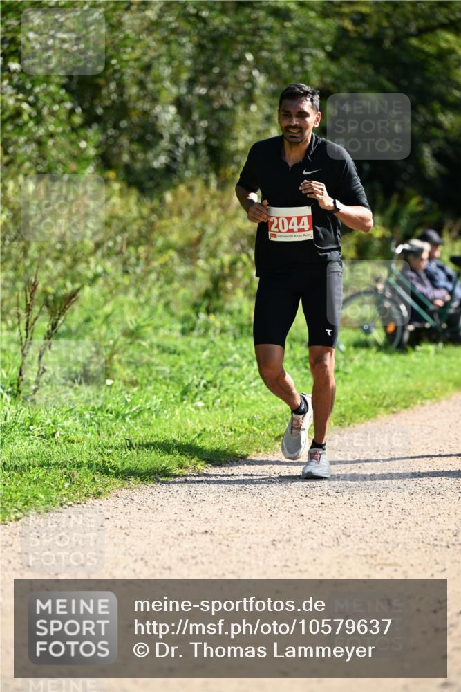27.09.2026 - 35. Volkslauf durch das schöne Alstertal Dr. Thomas Lammeyer http://msf.ph/oto/10579637 27.09.2026 12:10:09 Laufen 2044 meine-sportfotos.de