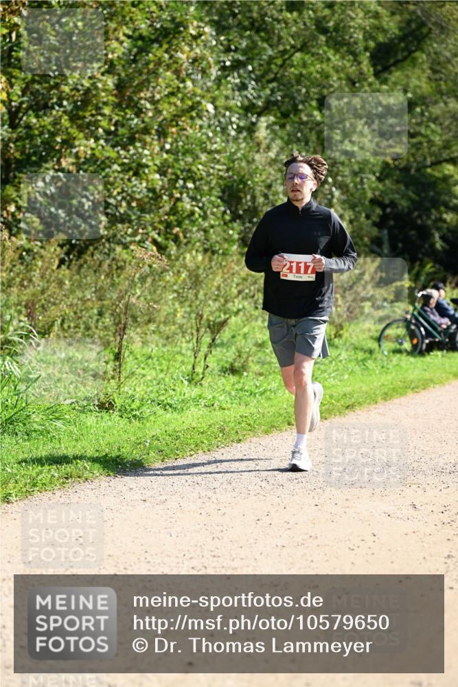 27.09.2026 - 35. Volkslauf durch das schöne Alstertal Dr. Thomas Lammeyer http://msf.ph/oto/10579650 27.09.2026 12:10:15 Laufen 2117 meine-sportfotos.de