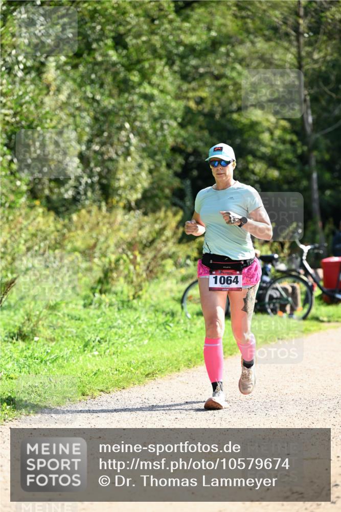 27.09.2026 - 35. Volkslauf durch das schöne Alstertal Dr. Thomas Lammeyer http://msf.ph/oto/10579674 27.09.2026 12:10:51 Laufen 1064 meine-sportfotos.de