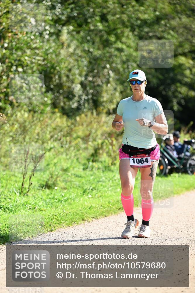27.09.2026 - 35. Volkslauf durch das schöne Alstertal Dr. Thomas Lammeyer http://msf.ph/oto/10579680 27.09.2026 12:10:52 Laufen 1064 meine-sportfotos.de