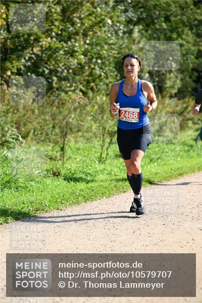 27.09.2026 - 35. Volkslauf durch das schöne Alstertal Dr. Thomas Lammeyer http://msf.ph/oto/10579707 27.09.2026 12:10:58 Laufen 2468 meine-sportfotos.de