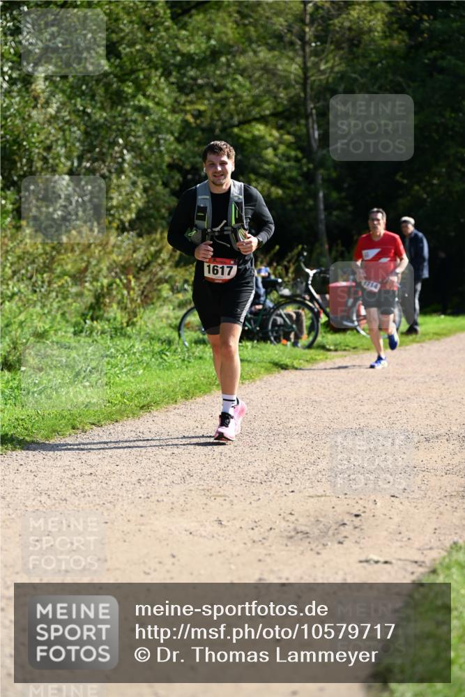 27.09.2026 - 35. Volkslauf durch das schöne Alstertal Dr. Thomas Lammeyer http://msf.ph/oto/10579717 27.09.2026 12:11:03 Laufen 1617, 1714 meine-sportfotos.de