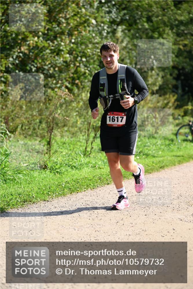 27.09.2026 - 35. Volkslauf durch das schöne Alstertal Dr. Thomas Lammeyer http://msf.ph/oto/10579732 27.09.2026 12:11:04 Laufen 1617 meine-sportfotos.de
