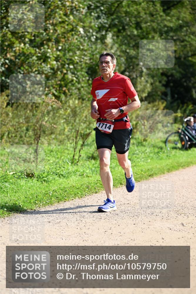 27.09.2026 - 35. Volkslauf durch das schöne Alstertal Dr. Thomas Lammeyer http://msf.ph/oto/10579750 27.09.2026 12:11:07 Laufen 1714 meine-sportfotos.de