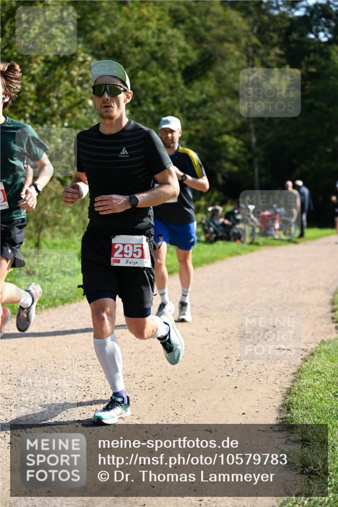 27.09.2026 - 35. Volkslauf durch das schöne Alstertal Dr. Thomas Lammeyer http://msf.ph/oto/10579783 27.09.2026 12:11:15 Laufen 8, 295 meine-sportfotos.de