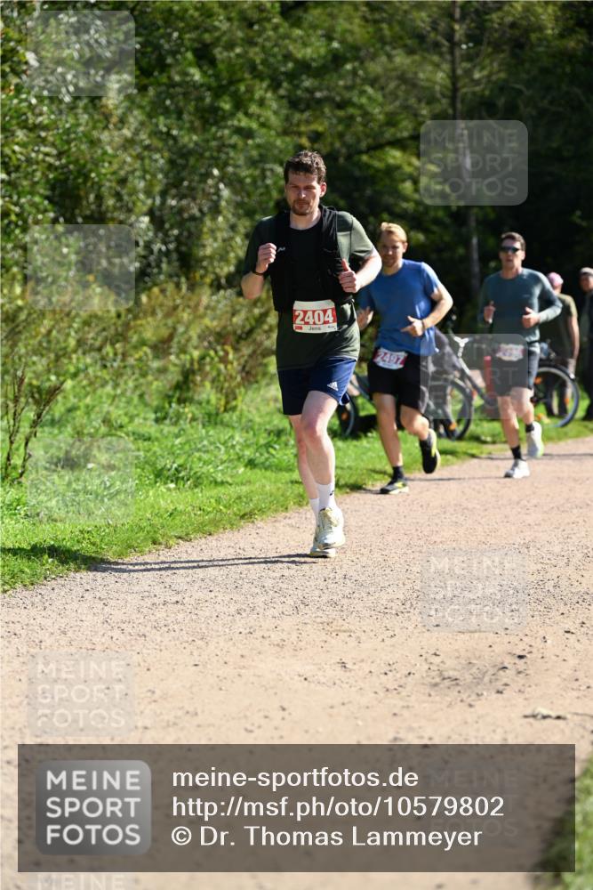 27.09.2026 - 35. Volkslauf durch das schöne Alstertal Dr. Thomas Lammeyer http://msf.ph/oto/10579802 27.09.2026 12:11:26 Laufen 2404, 2497 meine-sportfotos.de