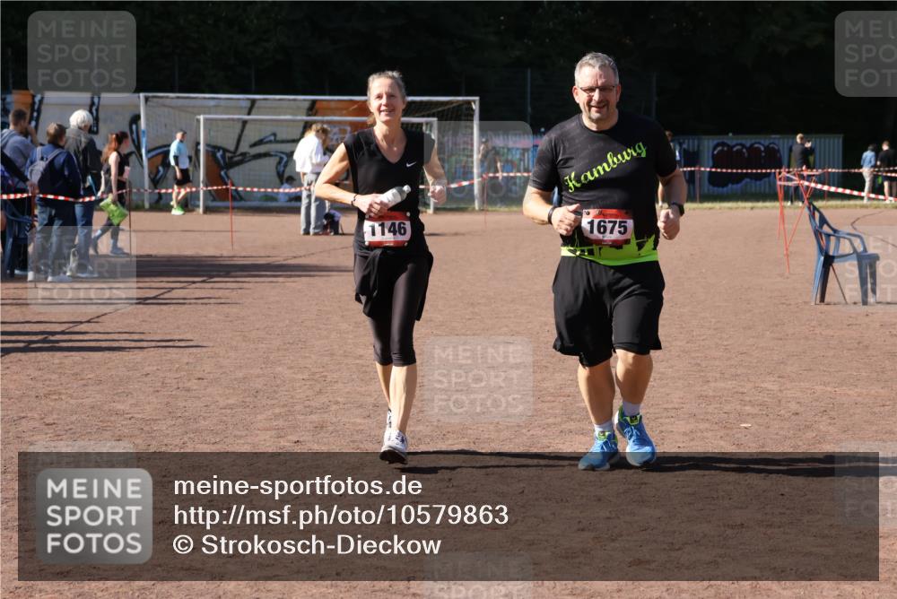 27.09.2026 - 35. Volkslauf durch das schöne Alstertal Strokosch-Dieckow http://msf.ph/oto/10579863 27.09.2026 12:53:07 Ziel 1146, 1675 meine-sportfotos.de