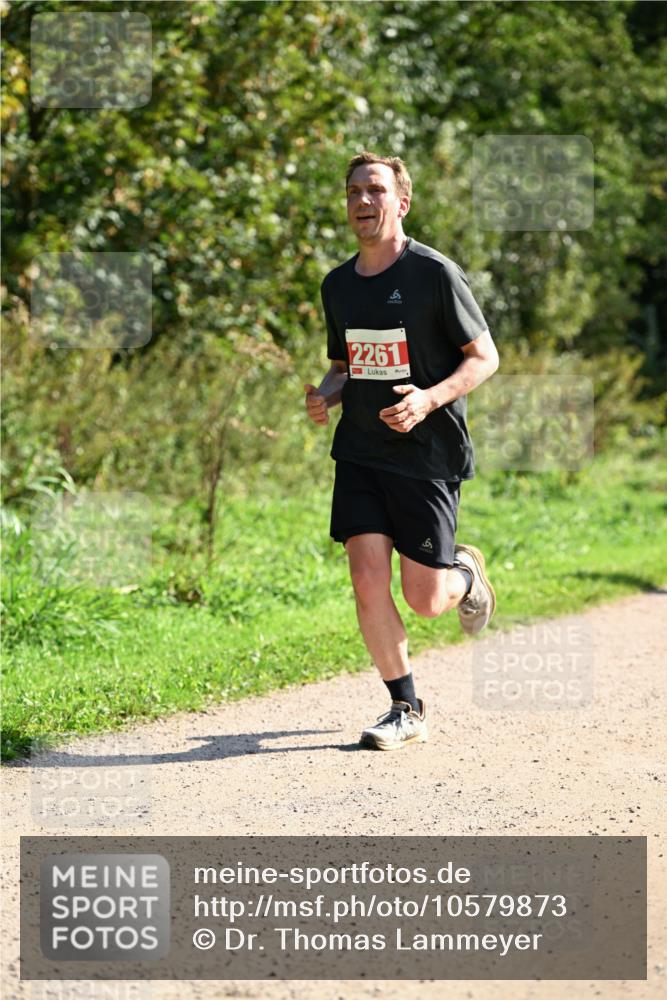 27.09.2026 - 35. Volkslauf durch das schöne Alstertal Dr. Thomas Lammeyer http://msf.ph/oto/10579873 27.09.2026 12:11:41 Laufen 2261 meine-sportfotos.de