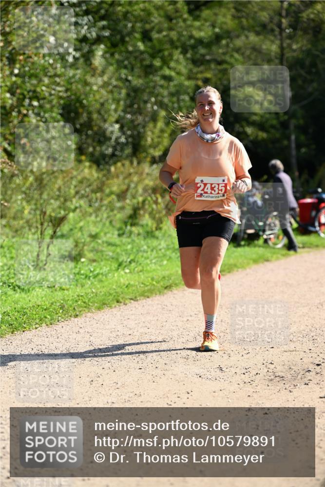 27.09.2026 - 35. Volkslauf durch das schöne Alstertal Dr. Thomas Lammeyer http://msf.ph/oto/10579891 27.09.2026 12:11:46 Laufen 2435 meine-sportfotos.de