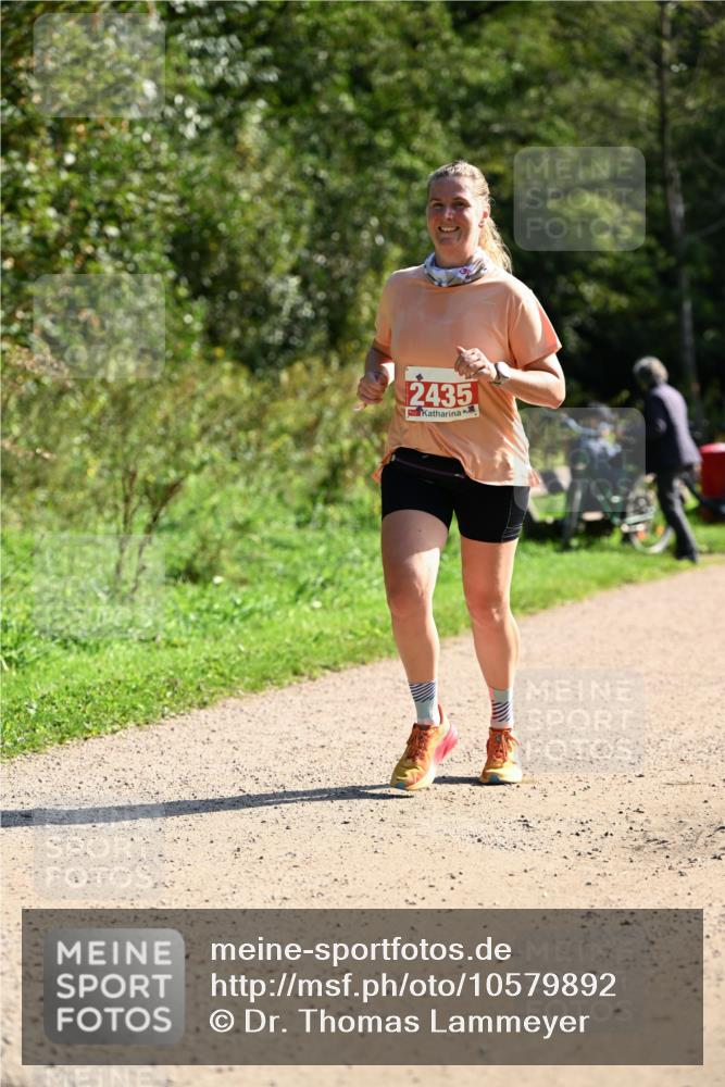 27.09.2026 - 35. Volkslauf durch das schöne Alstertal Dr. Thomas Lammeyer http://msf.ph/oto/10579892 27.09.2026 12:11:46 Laufen 2435 meine-sportfotos.de