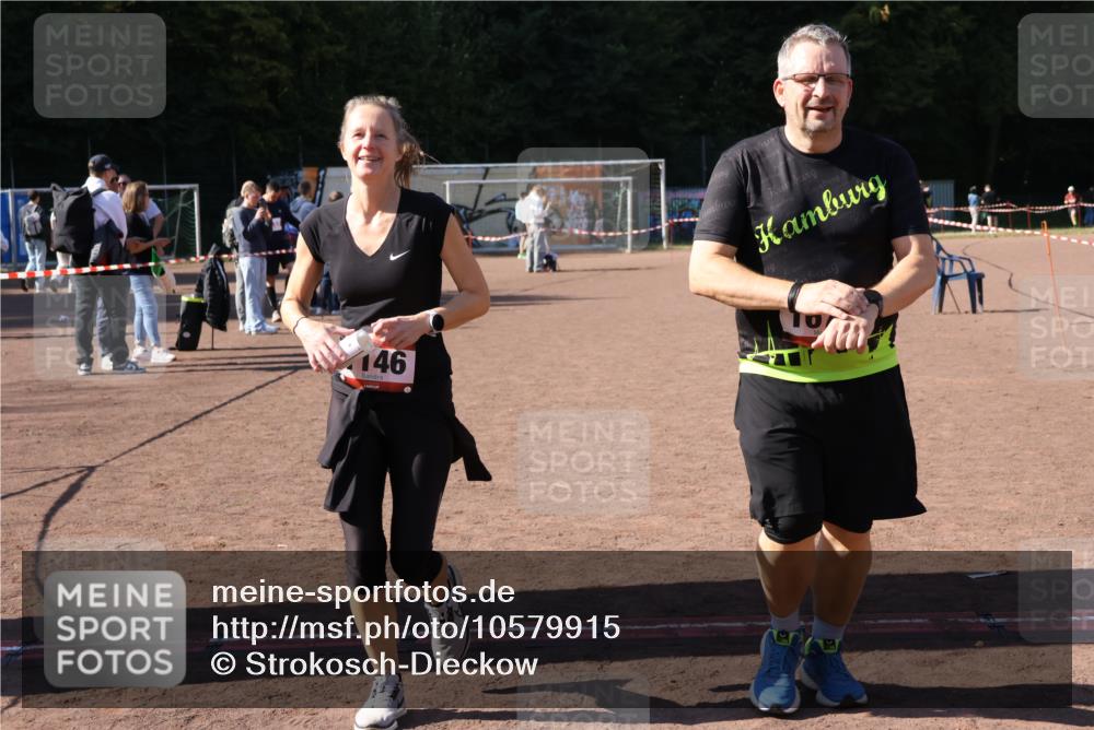 27.09.2026 - 35. Volkslauf durch das schöne Alstertal Strokosch-Dieckow http://msf.ph/oto/10579915 27.09.2026 12:53:10 Ziel 1146, 1675 meine-sportfotos.de