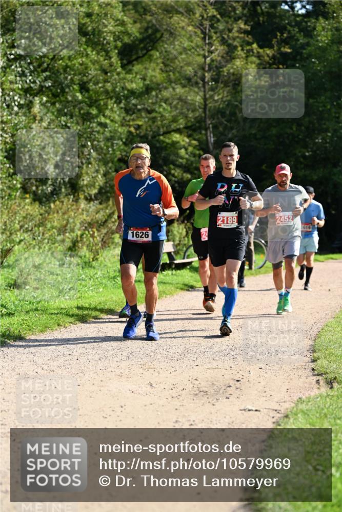 27.09.2026 - 35. Volkslauf durch das schöne Alstertal Dr. Thomas Lammeyer http://msf.ph/oto/10579969 27.09.2026 12:12:26 Laufen 1626, 2189, 2452, 1619 meine-sportfotos.de