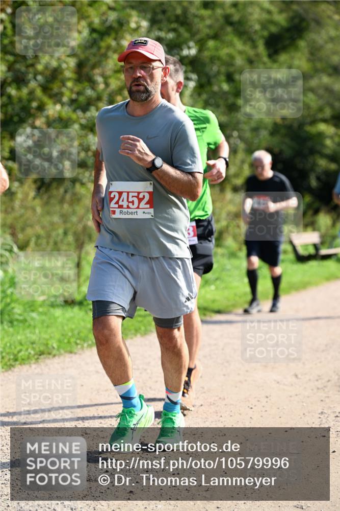 27.09.2026 - 35. Volkslauf durch das schöne Alstertal Dr. Thomas Lammeyer http://msf.ph/oto/10579996 27.09.2026 12:12:29 Laufen 2452 meine-sportfotos.de