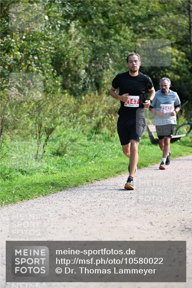 27.09.2026 - 35. Volkslauf durch das schöne Alstertal Dr. Thomas Lammeyer http://msf.ph/oto/10580022 27.09.2026 12:12:35 Laufen 147, 2243 meine-sportfotos.de