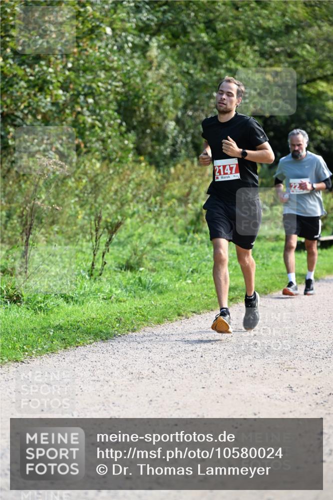 27.09.2026 - 35. Volkslauf durch das schöne Alstertal Dr. Thomas Lammeyer http://msf.ph/oto/10580024 27.09.2026 12:12:35 Laufen 2147 meine-sportfotos.de