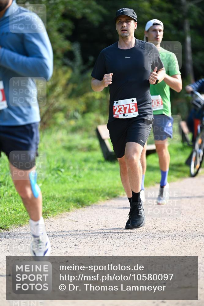 27.09.2026 - 35. Volkslauf durch das schöne Alstertal Dr. Thomas Lammeyer http://msf.ph/oto/10580097 27.09.2026 12:12:50 Laufen 2375, 03 meine-sportfotos.de