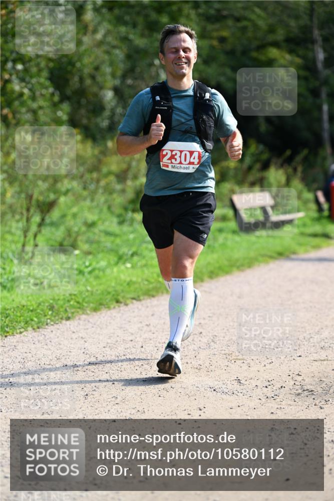 27.09.2026 - 35. Volkslauf durch das schöne Alstertal Dr. Thomas Lammeyer http://msf.ph/oto/10580112 27.09.2026 12:12:54 Laufen 2304 meine-sportfotos.de