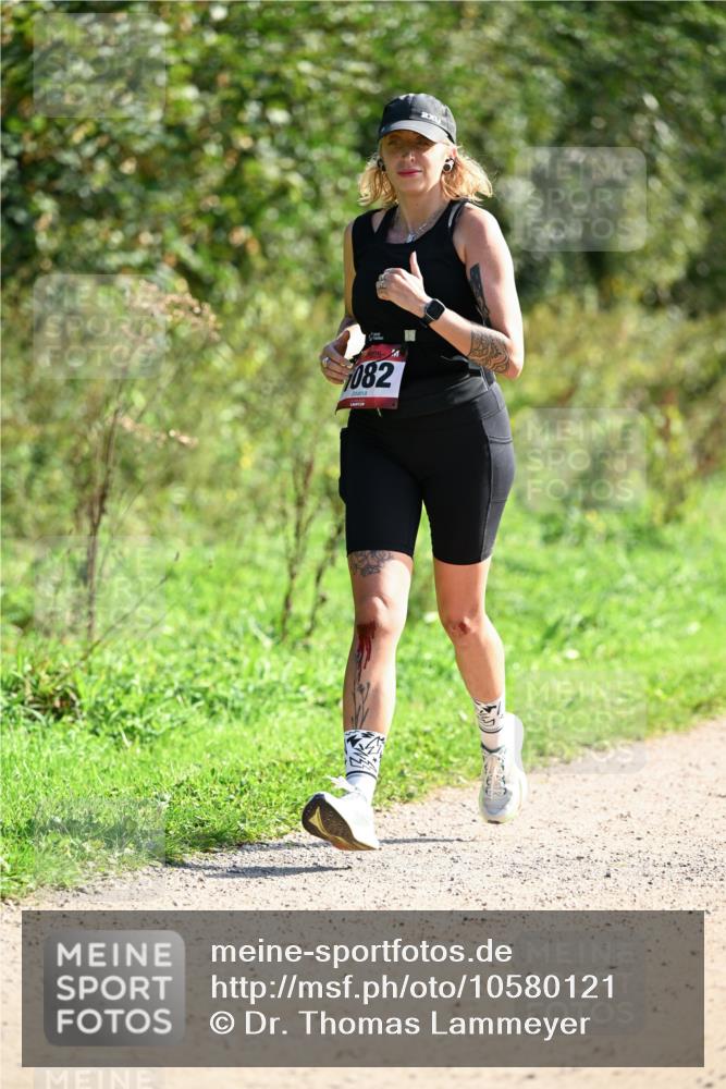 27.09.2026 - 35. Volkslauf durch das schöne Alstertal Dr. Thomas Lammeyer http://msf.ph/oto/10580121 27.09.2026 12:13:01 Laufen 082 meine-sportfotos.de