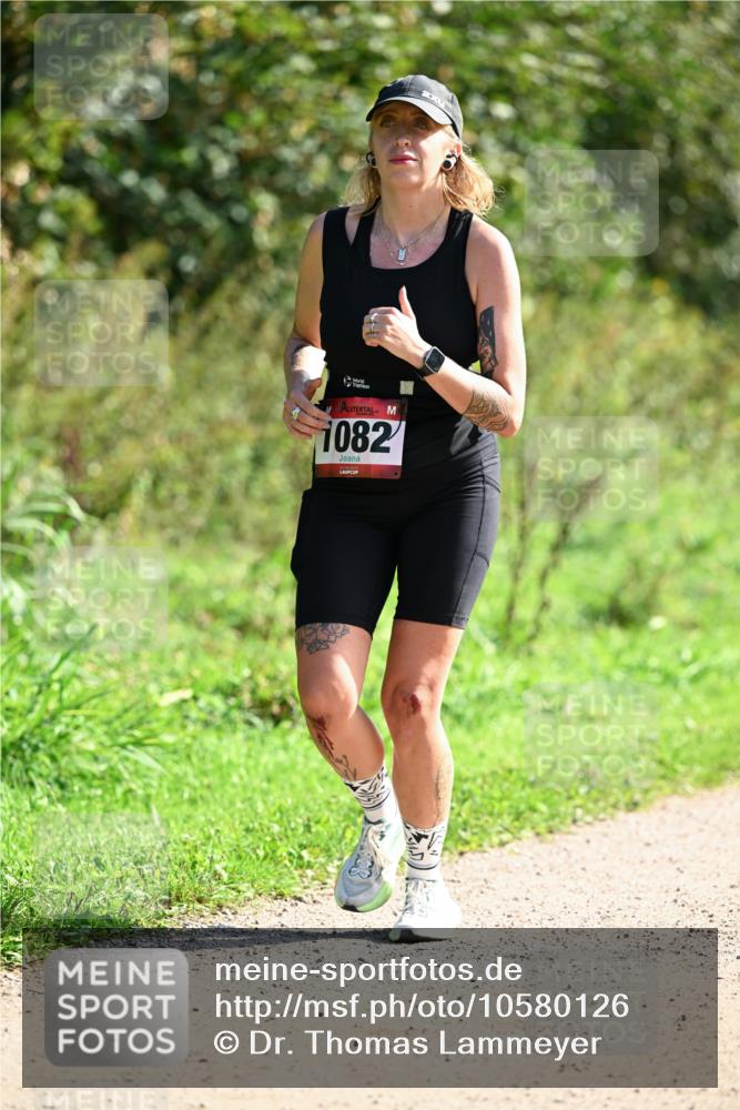 27.09.2026 - 35. Volkslauf durch das schöne Alstertal Dr. Thomas Lammeyer http://msf.ph/oto/10580126 27.09.2026 12:13:01 Laufen 1082 meine-sportfotos.de