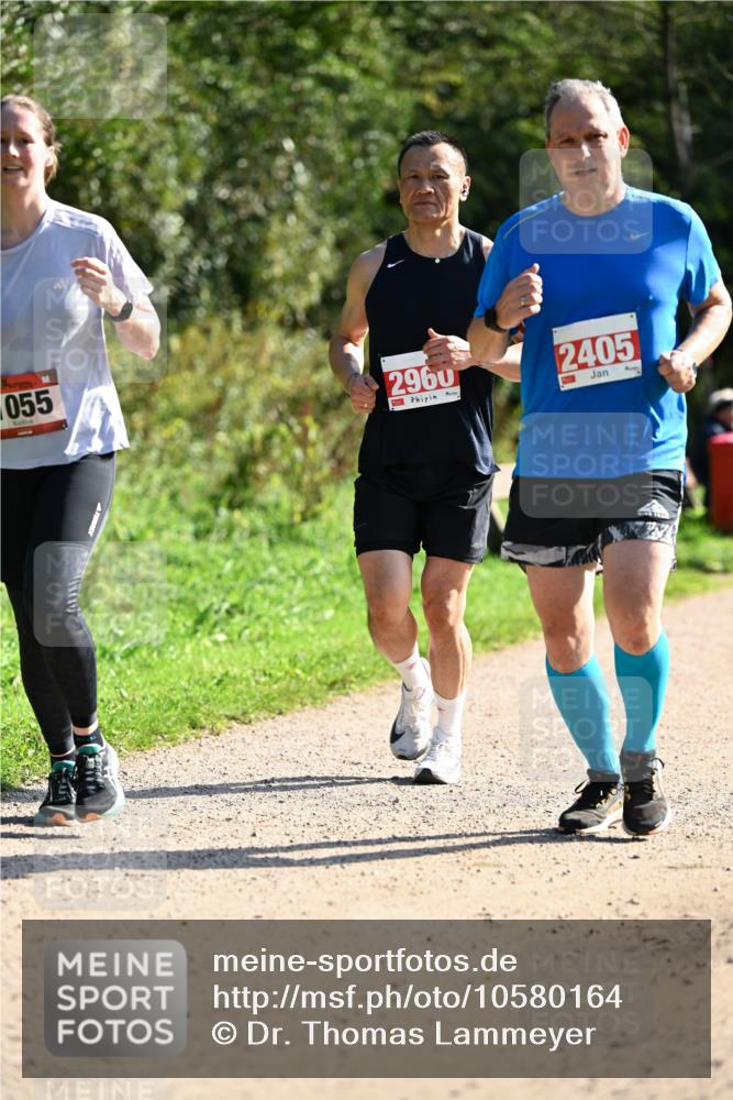 27.09.2026 - 35. Volkslauf durch das schöne Alstertal Dr. Thomas Lammeyer http://msf.ph/oto/10580164 27.09.2026 12:13:19 Laufen 055, 2960, 2405 meine-sportfotos.de