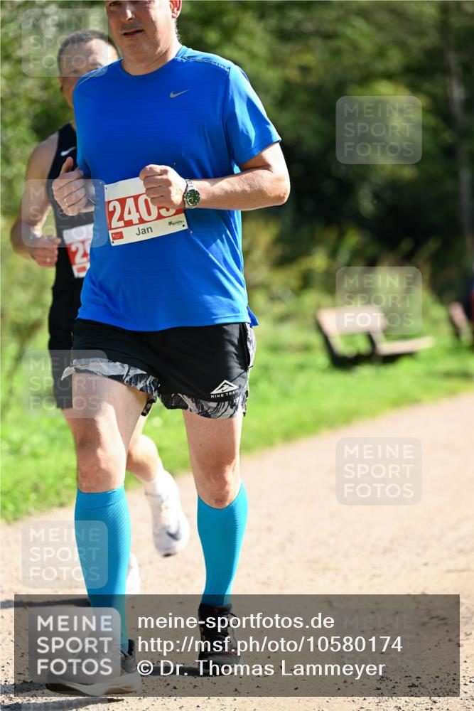 27.09.2026 - 35. Volkslauf durch das schöne Alstertal Dr. Thomas Lammeyer http://msf.ph/oto/10580174 27.09.2026 12:13:20 Laufen 25, 2403 meine-sportfotos.de